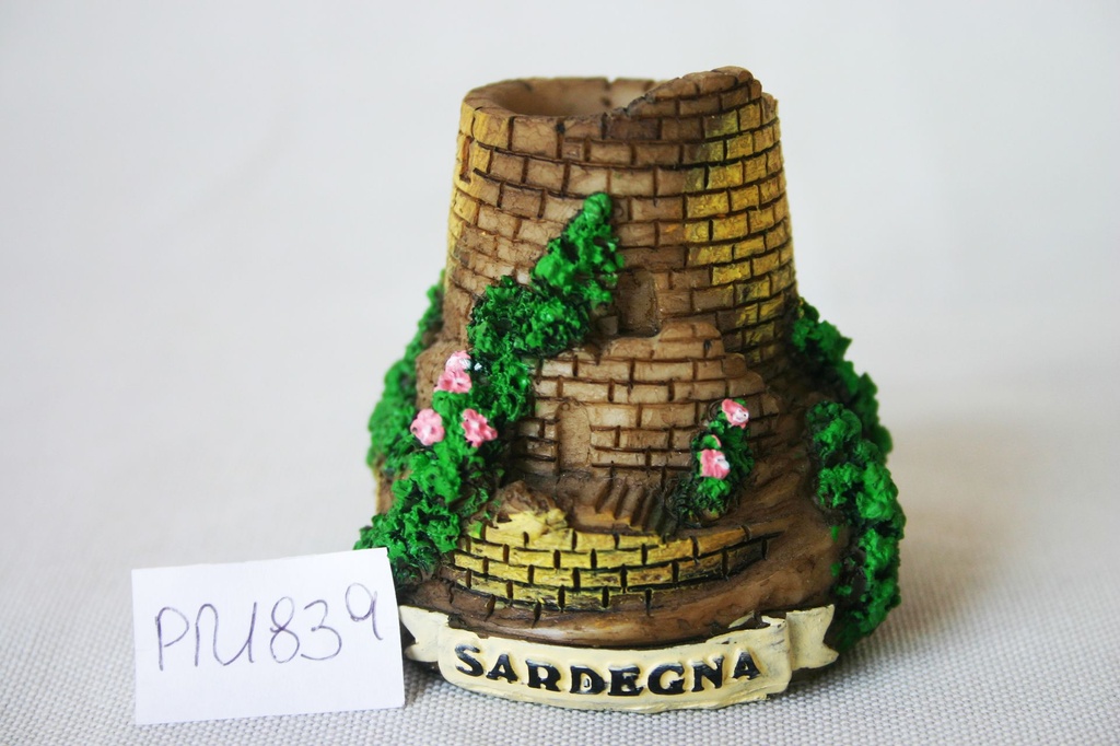 NURAGHE RESINA 