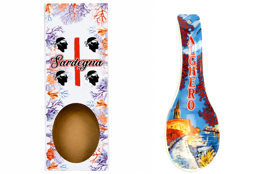 POGGIAMESTOLO CERAMICA 26CM CON DECALCO ALGHERO E BOX CON FINESTRA